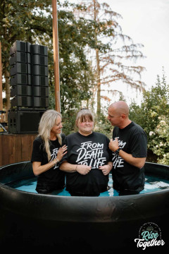 11-year-baptism-2184.jpg