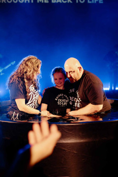 Apr26Baptism-225.jpg