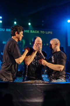 Apr26Baptism-78.jpg