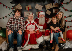 RiseSanta25-352.jpg